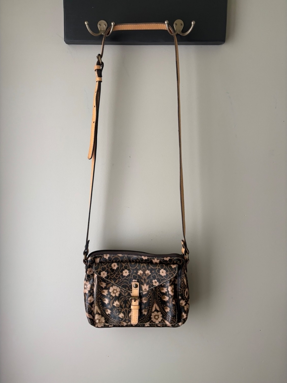 Patricia Nash Italian Leather Brown Floral Crossbody Bag Purse